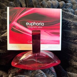 Calvin Klein Euphoria Magnetic Elixir Pink Perfume Bottle